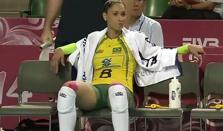 Baiser avec sa petite regarder film porno gratuit amie, sa soeur et son beau-frère