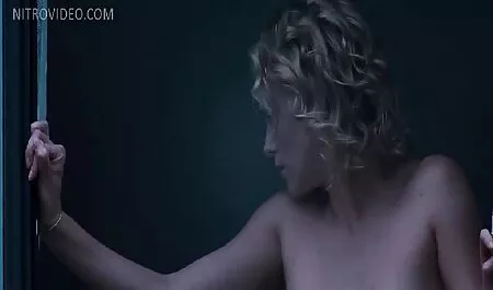 montrant sur le video porno streaming lit