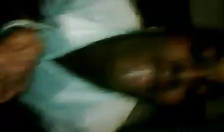 MILF aux gros seins baise film porno en streaming plus jeune