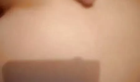 Des lesbiennes chaudes font du sexe - MRD film porno gratuit streaming