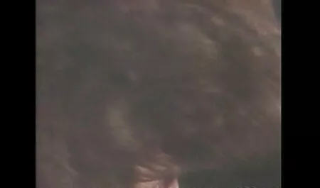 Shy Love footjob et sexe anal en collants film x amateur streaming