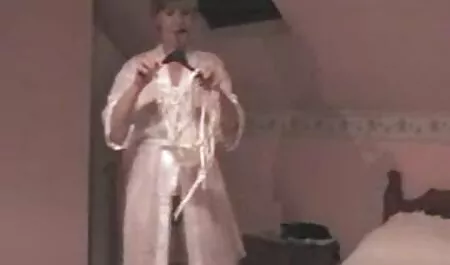 Blonde doigte son streaming de film x cul sur cam