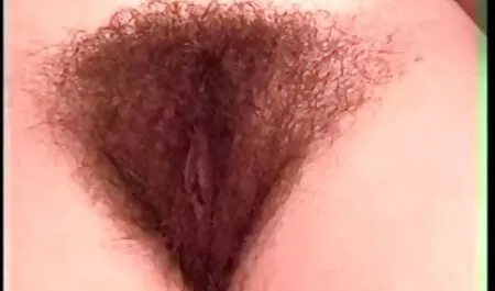 Brunette Athlétique Parfait film porno entier streaming MILF