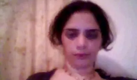 Blonde parfaite aux gros films x gratuit streaming seins baise son homme