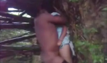 Salope dans la films porno complet gratuit boîte