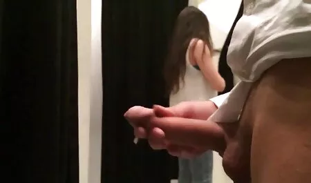 Chaud brunette babe fumer video sexe streaming gratuit Sexe avec anal