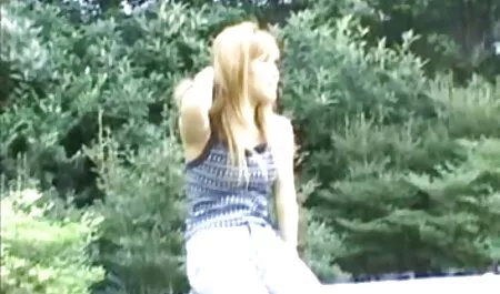 Un voleur film porno gratuit en streaming mature fouetté dans le cul