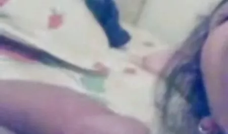 Blonde goegeous baise sur un film porno francais en streaming canapé