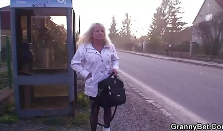 Visage asiatique amateur film porno en streaming français baisée par une bite blanche