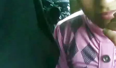 homme parlant à une regarder film porno gratuit prostituée, puis la fisting partout